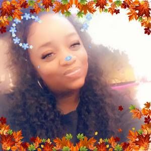 Meet your Posher, Evelyn